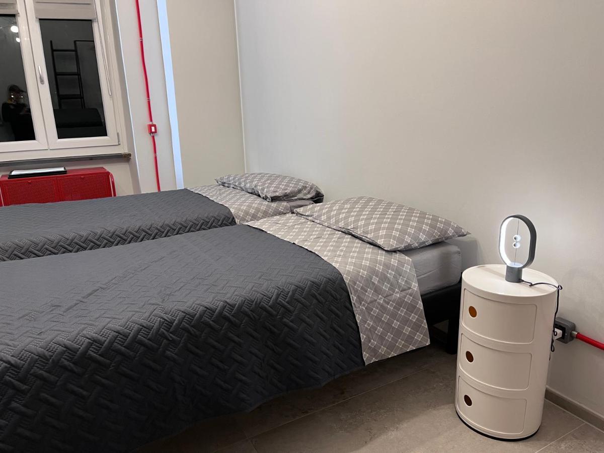 Minardi Apartments Верчелли Экстерьер фото