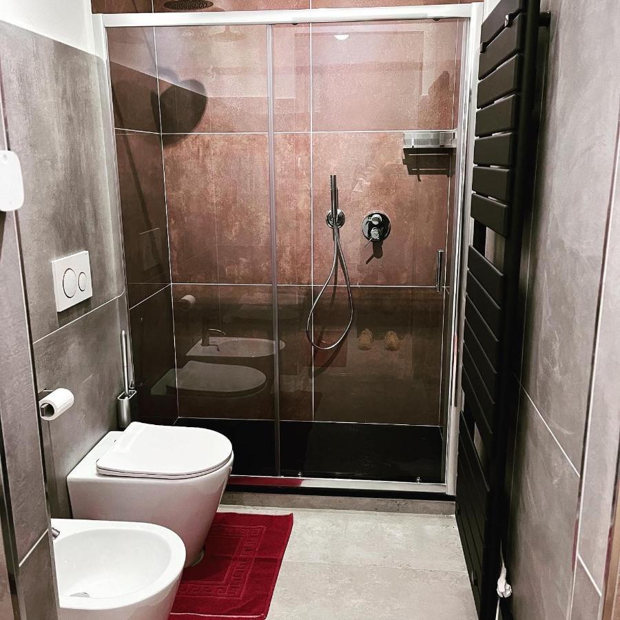 Minardi Apartments Верчелли Экстерьер фото