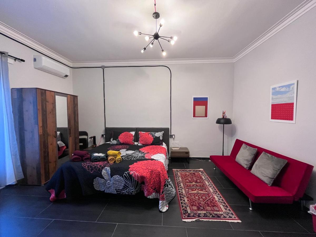 Minardi Apartments Верчелли Экстерьер фото